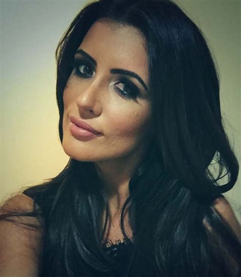 Exploring Helen Wood's Personal Relationships