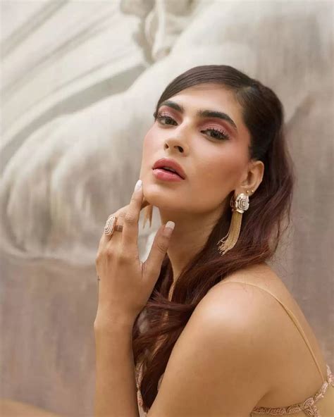 Exploring Karishma Sharma's Physique