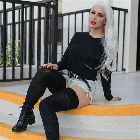 Exploring Kristen Hughey's Height and Figure