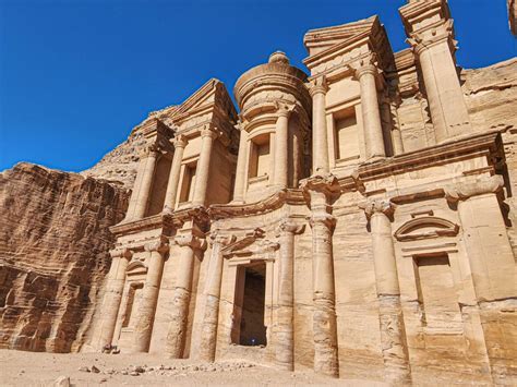 Exploring Petra Mis' Sense of Style