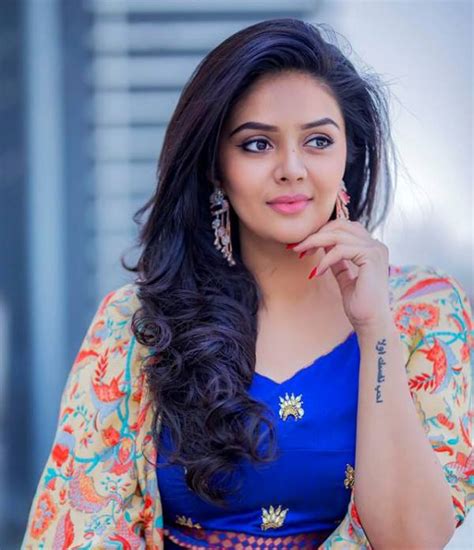 Exploring Sreemukhi's age and experiences