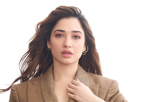 Exploring Tamannaah Bhatia's stature and physique