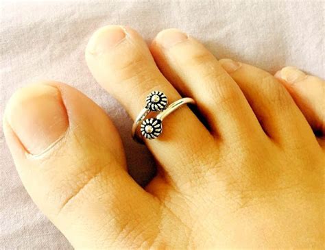 Exploring the Beauty of Toe Bands in Elegant Sterling Silver