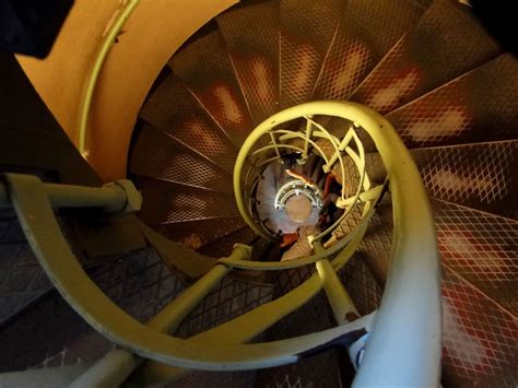 Exploring the Cultural and Historical Significance of Spiral Staircases