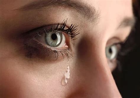 Exploring the Emotional Significance of Tears: Decoding the Meaning Behind Emotional Breakdowns in Relationships