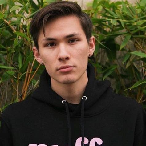 Exploring the Triumphs of Carter Reynolds on Social Platforms