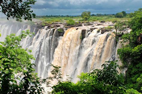 Exploring the Unique Features of Waterfall Destinations