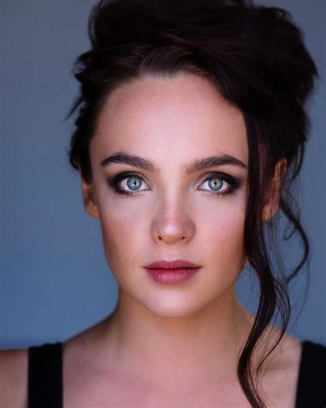 Exploring the financial standing of Stevie Lynn