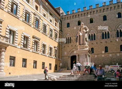 Exploring the physical stature of Siena