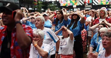 Fans and Supporters of the Inspirational Star