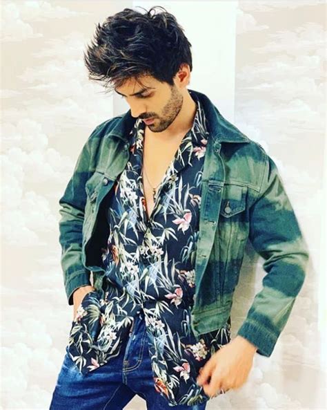 Fashion Icon: Kartik Aaryan's Style Evolution