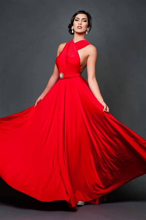 Fashion and Style: The Impact of the Scarlet Gown on Popular Culture