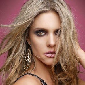 Fernanda Lima's Personal Life and Family