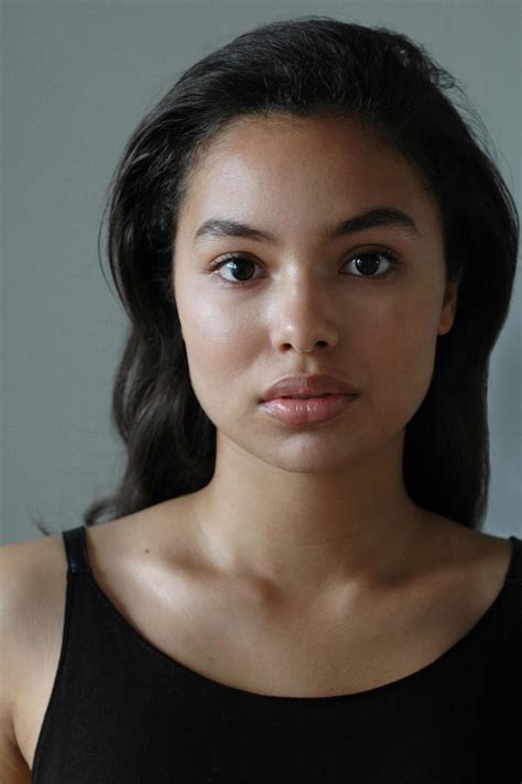 Figure of Jessica Sula: Beauty & Grace