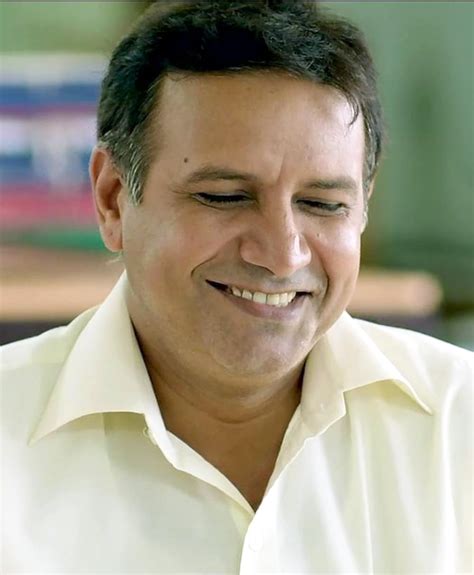 Financial Status and Income of Kumud Mishra