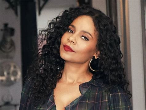 Financial Status of Sanaa Lathan