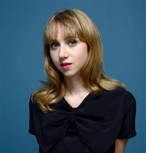 Find out about Zoe Kazan's physical appearance