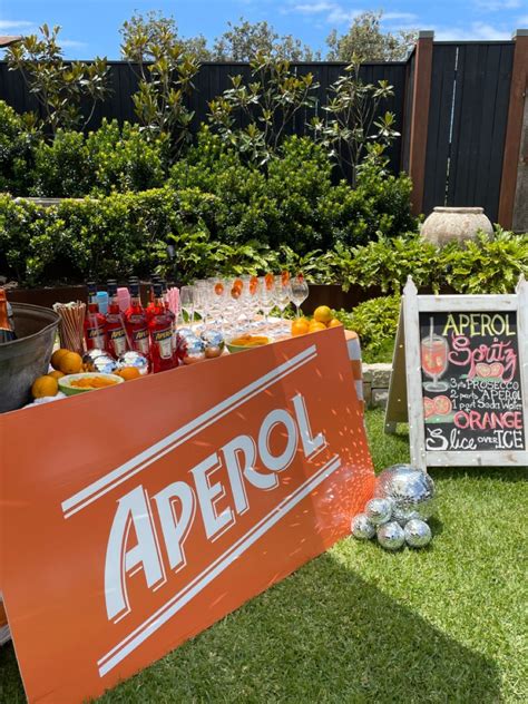 Fitness Secrets and Body Shape Tips of the Enigmatic Aperol Party