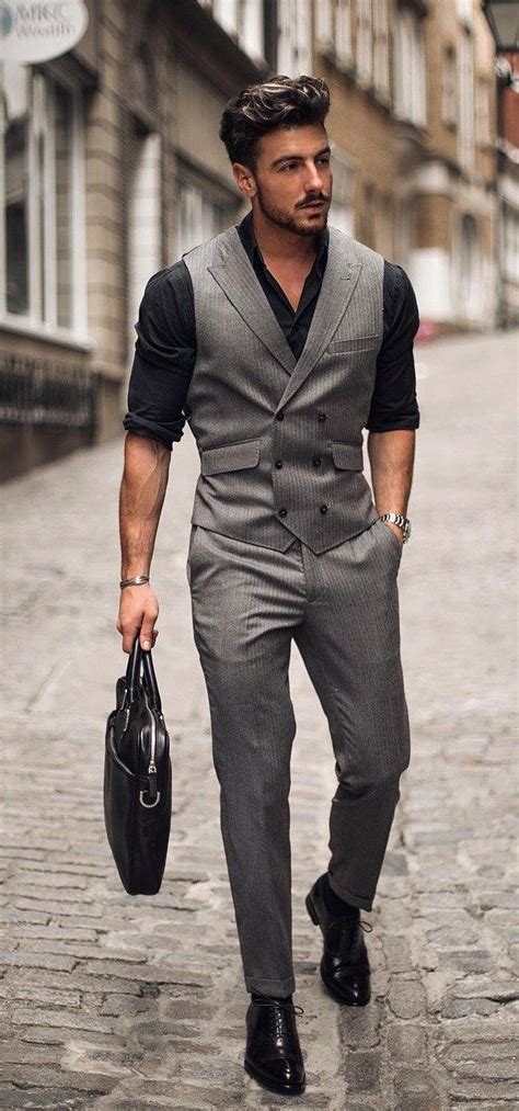 From Casual to Formal: Versatile Ways to Wear a Black Timepiece