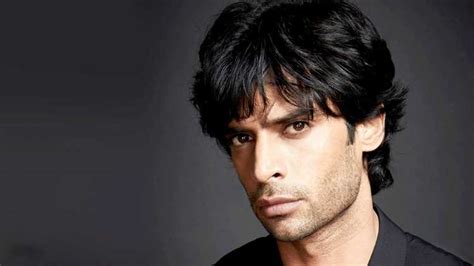 Gaurav Arora's Height and Figure Details