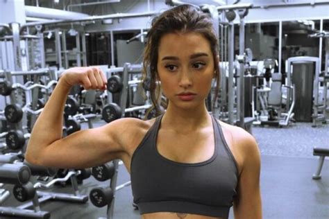 Gianna Deninno's Physique and Exercise Regimen