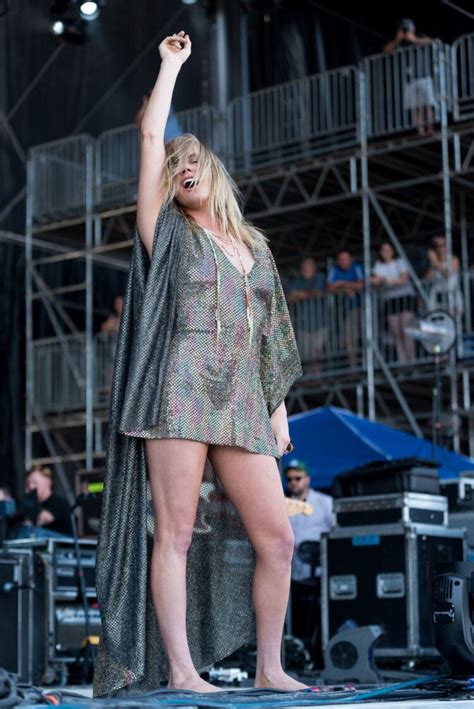 Grace Potter's Physique and Style