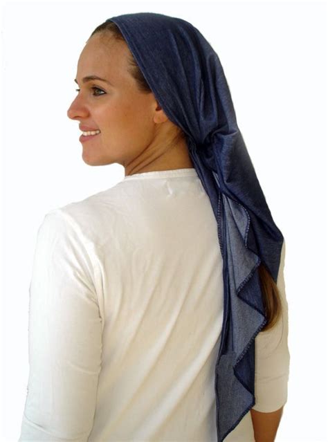 Headscarves: Embodying Modesty and Femininity