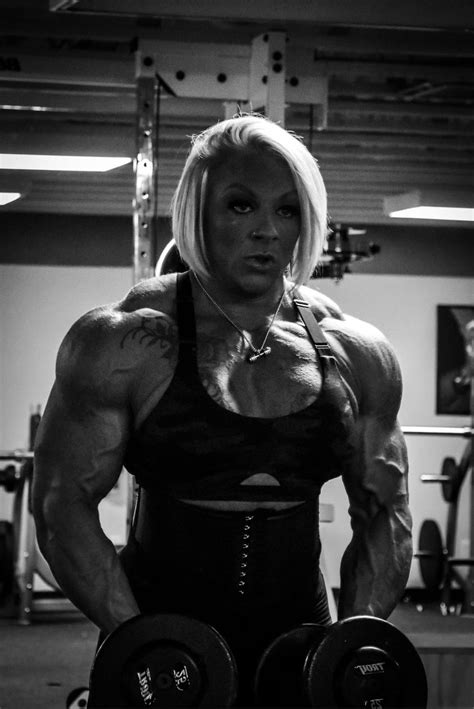 Height and Figure: The Stunning Physique of Cindy Diamond