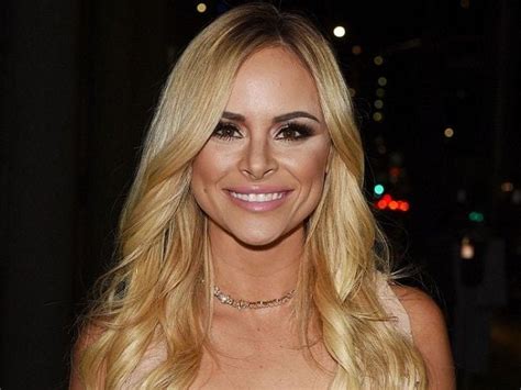 Height and Figure: Unraveling Amanda Stanton's Physical Appearance