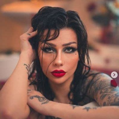 Height and Figure: Vera Bambi's Secrets