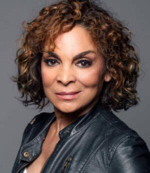 Height and Figure of Jasmine Guy: Beauty Secrets