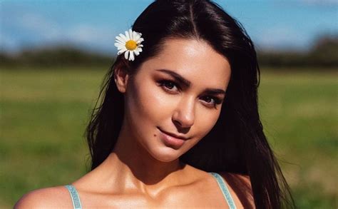 Helga Lovekaty's Impact on Body Positivity Movement