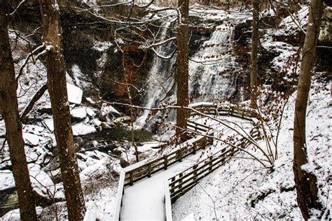 Hiking Trails to Discover the Enchanting Marvels of the Majestic River