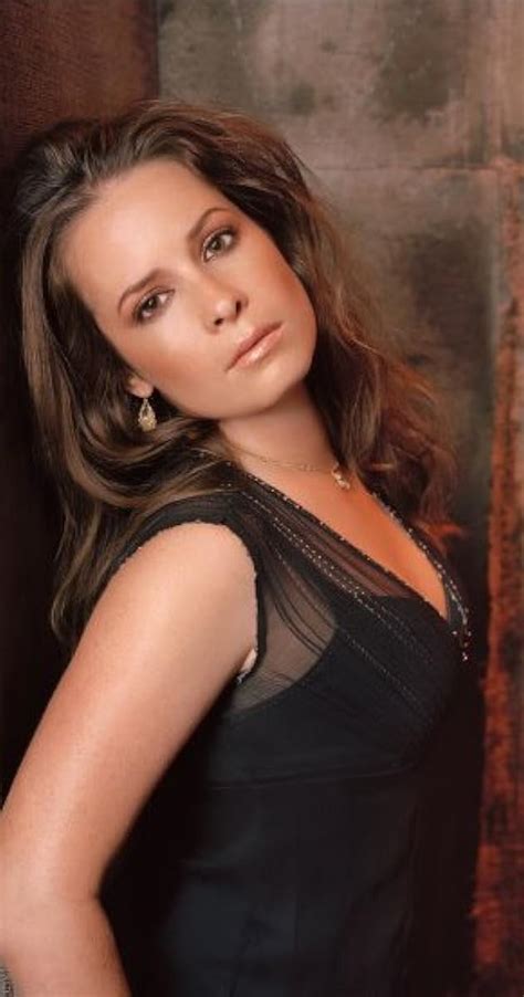 Holly Marie Combs Biography