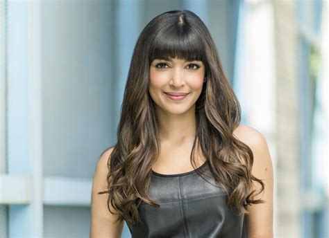 How Old is Hannah Simone?