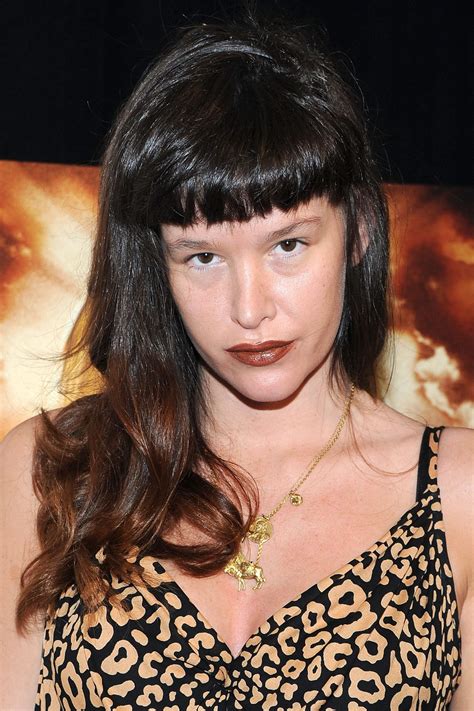 How Old is Paz De LaHuerta?