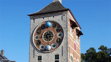 Iconic Clock Towers Around the Globe: A Glimpse into Architectural Marvels