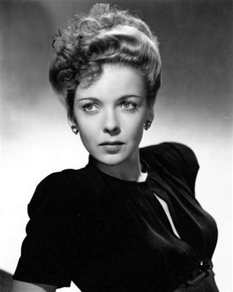 Ida Lupino's Height and Figure