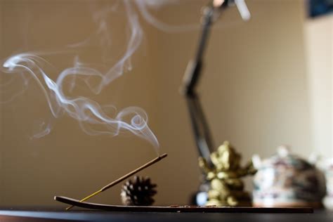 Incense for Healing: Revealing the Therapeutic Qualities of Aromatics