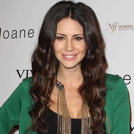 Insight into Hope Dworaczyk's Personal Life and Relationships