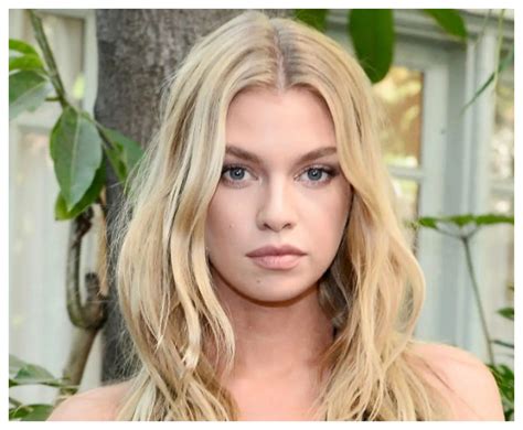 Insight into Stella Maxwell's Height