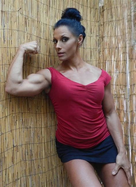 Insights into Deidre Pagnanelli's physique and wellness journey