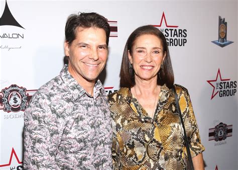 Insights into Mimi Rogers' Personal Life and Relationships