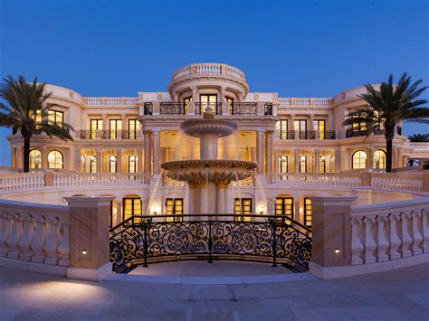 Inspiring Ideas from Around the World: Extravagant Mansions of the Wealthy and Renowned