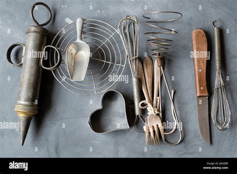 Into the Past: Exploring the Design Evolution of Antique Cooking Utensils