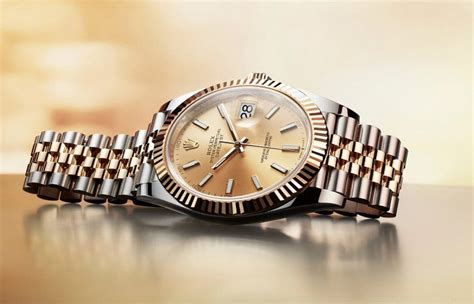 Investment Potential: The Advantages of Acquiring a Luxurious Timepiece