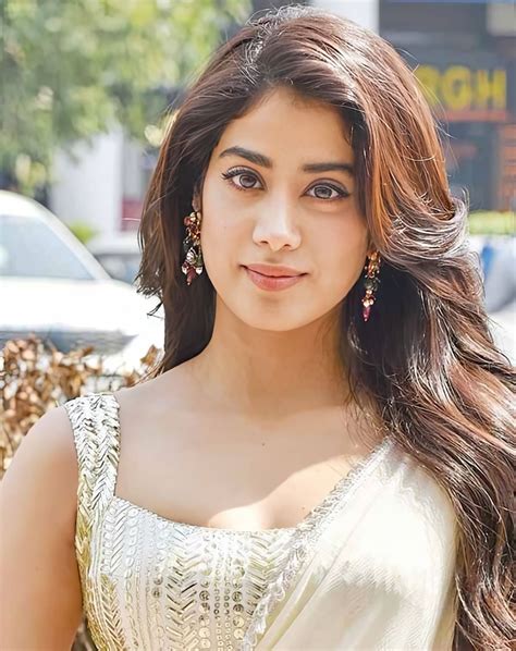 Janhvi Kapoor: A Rising Bollywood Star