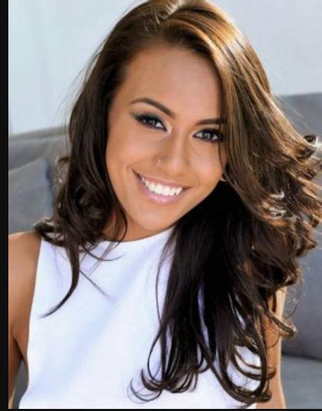 Janice Griffith's Height and Weight