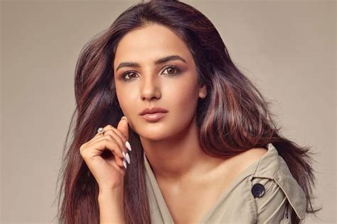 Jasmin Bhasin's Net Worth