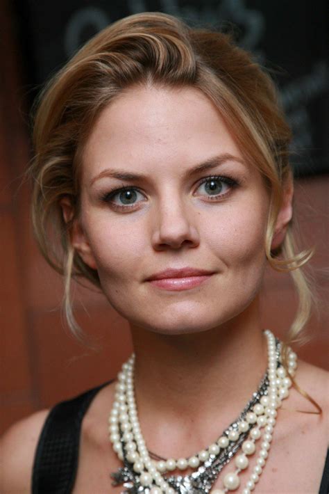 Jennifer Morrison's Early Years and Background